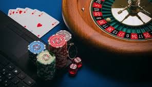 Meja blackjack live dealer di sultanslot88 dengan dealer profesional